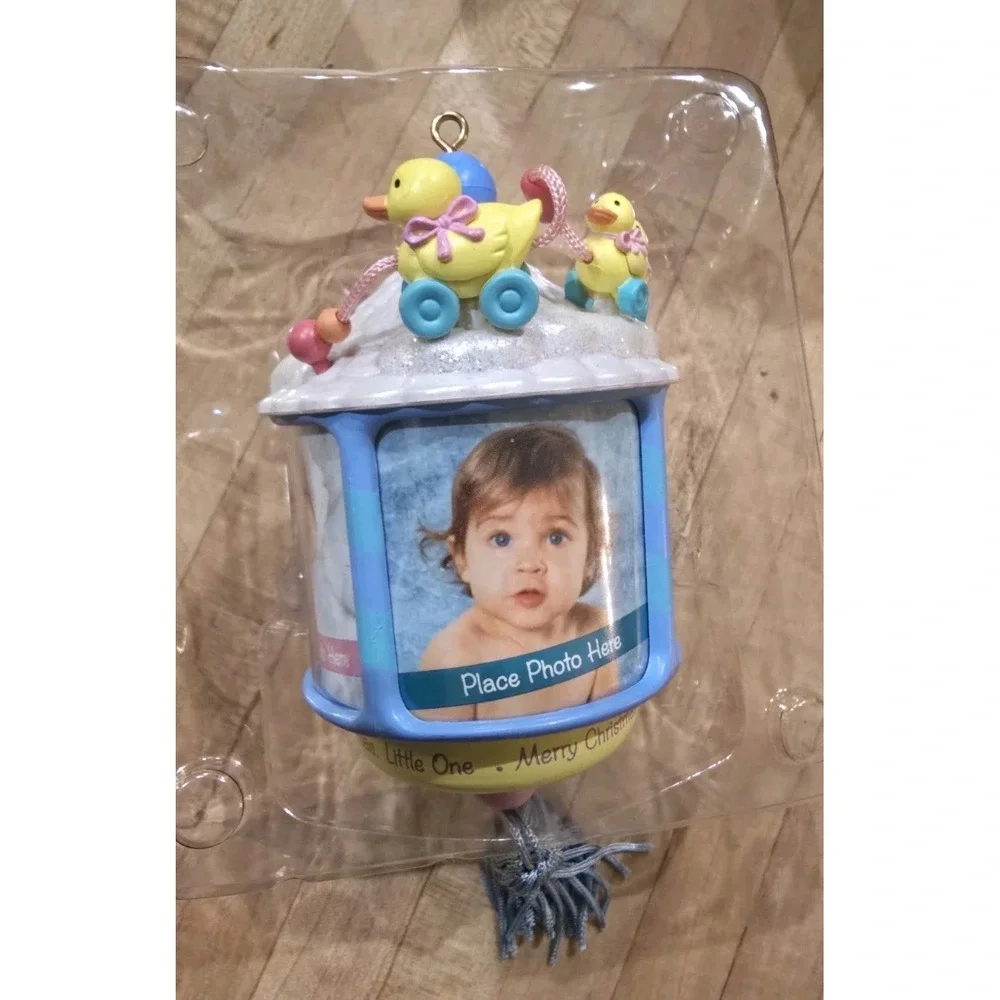 New VTG 2003‎ Heirloom Collection Christmas Ornament Photo Lantern Style Ducks